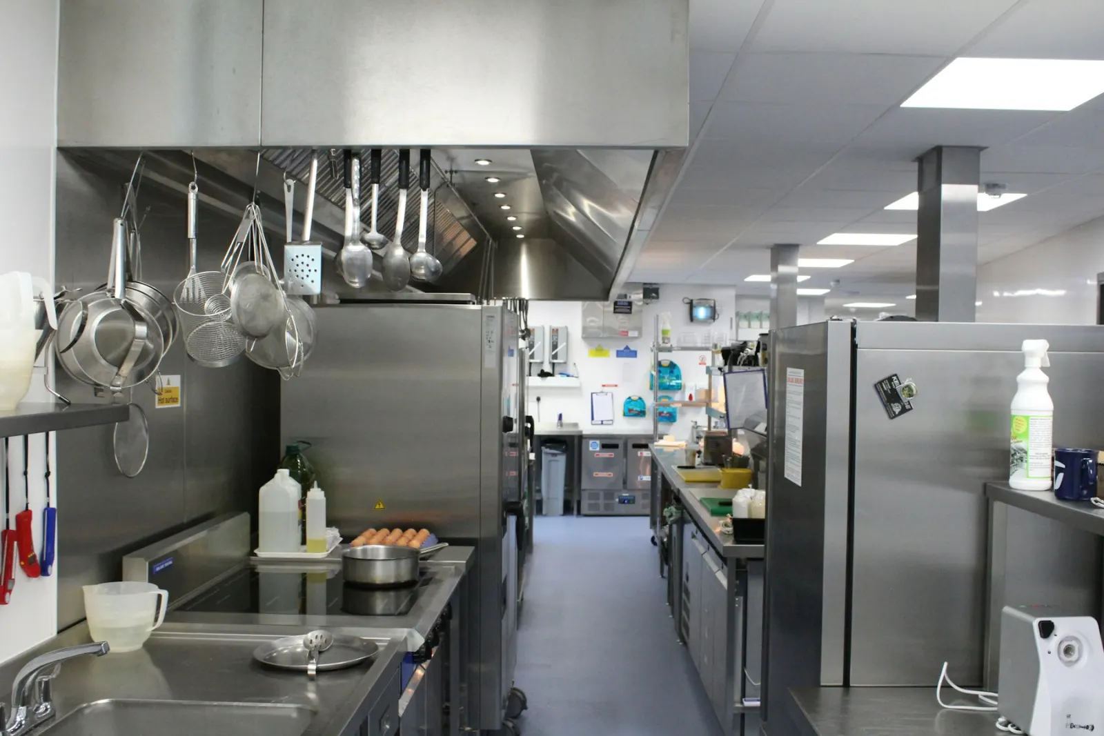 Plan de nettoyage et désinfection en cuisine : comment le faire